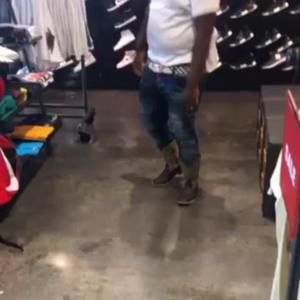 Meet your Posher, Bradley